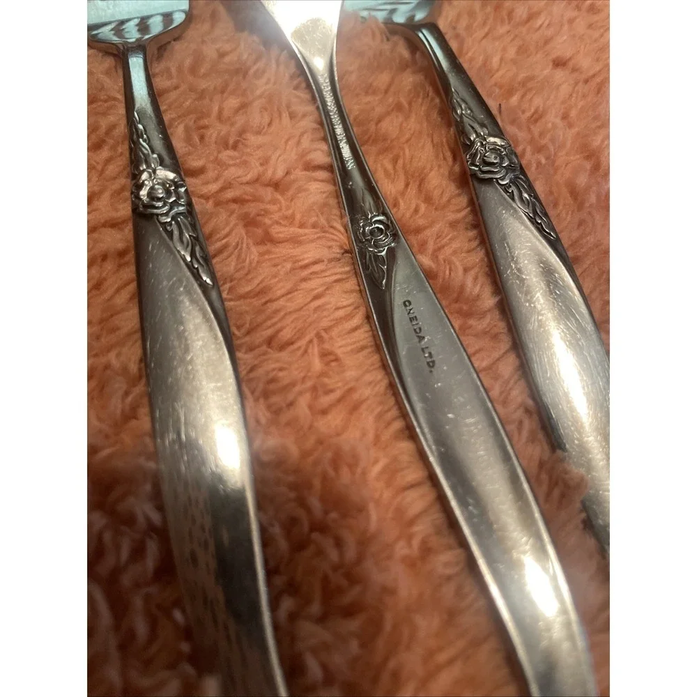 Oneida La Rose Custom Stainless Steel Dinner Fork Set - Lot of 5